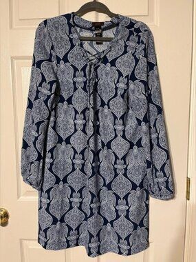 mark. Long Sleeve Laceup Dress in Navy and White XXLarge